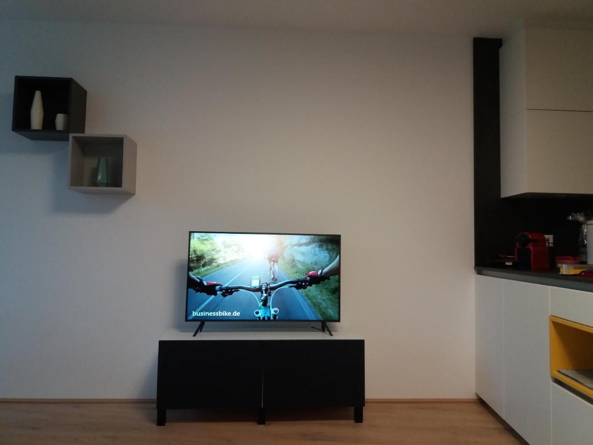 Top 5 Alpe Maritima - Traumhafte Ferienwohnung Mit Seeblick Und Bergkulisse Am Ossiacher See Annenheim Dış mekan fotoğraf
